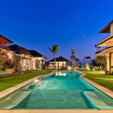 Villa Fleur Deluxe Tropical Bungalows Near Canggu Padel